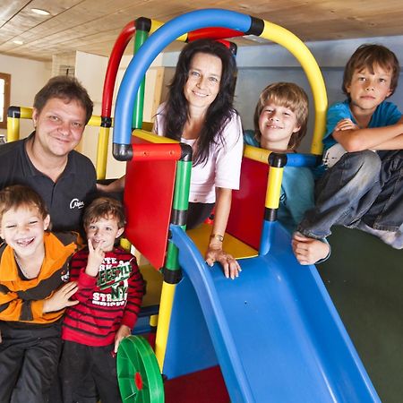 Familienhotel Alpina Breíl Dış mekan fotoğraf